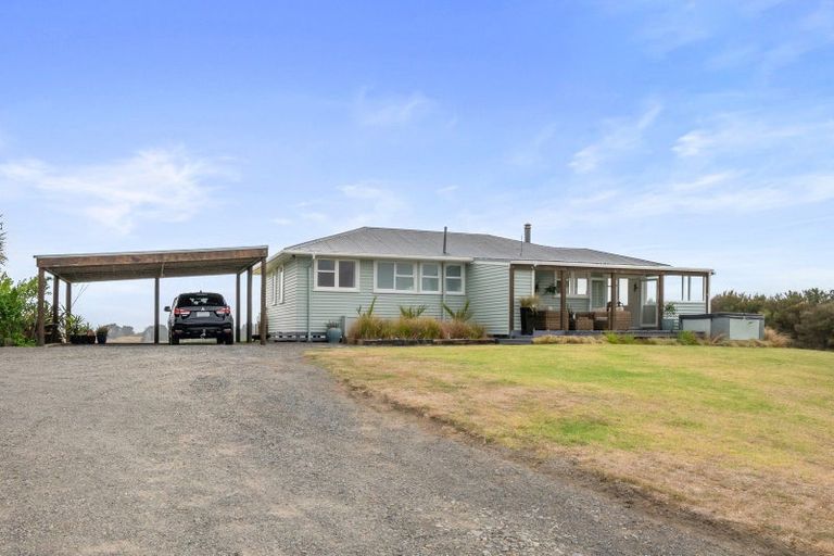 Photo of property in 398 Hokio Sand Road, Hokio Beach, Levin, 5571