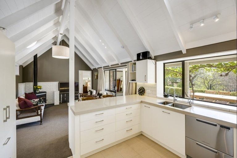 Photo of property in 89 Lane Road, Havelock North, 4130