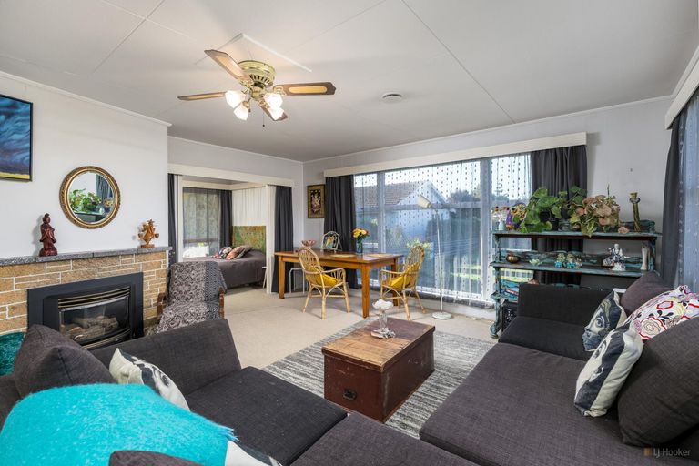 Photo of property in 15 Rugby Street, Waimate, 7924