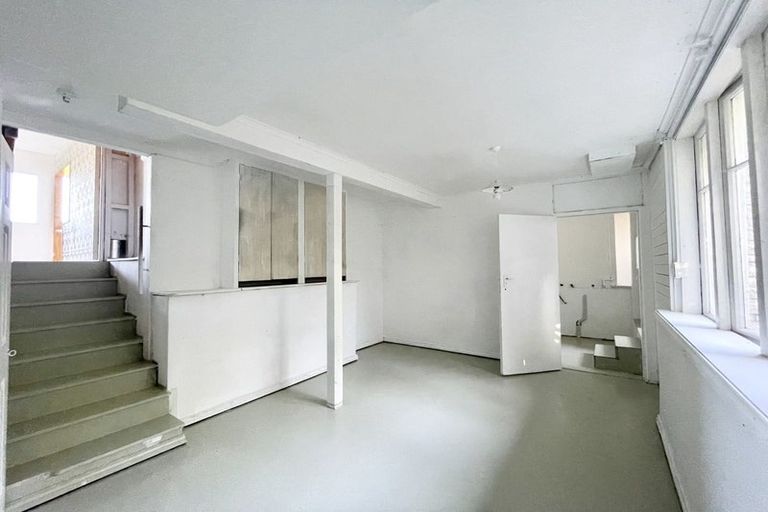 Photo of property in 741 South Titirangi Road, Titirangi, Auckland, 0604