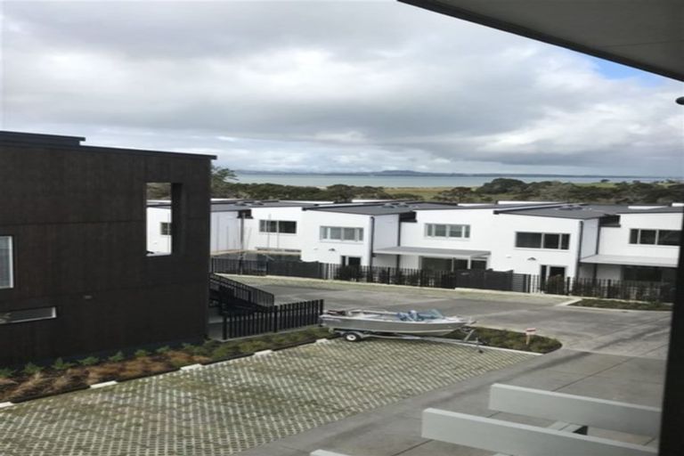 Photo of property in 83 Bomb Point Drive, Hobsonville, Auckland, 0616