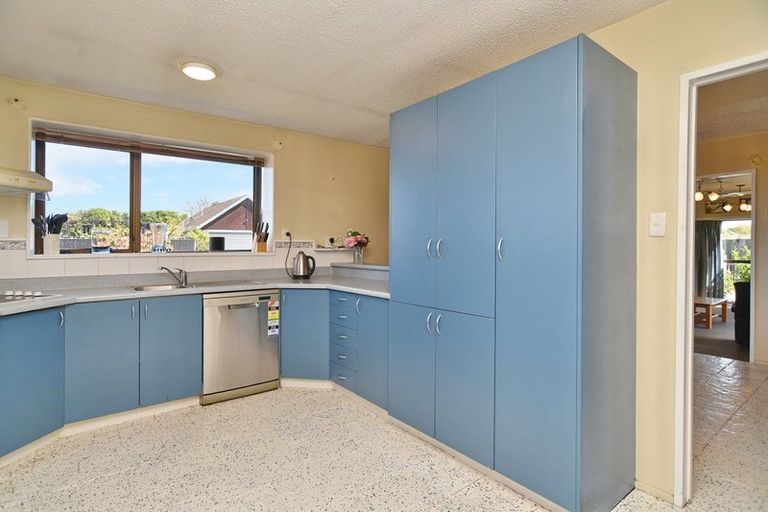 Photo of property in 6 Westfield Avenue, Templeton, Christchurch, 8042