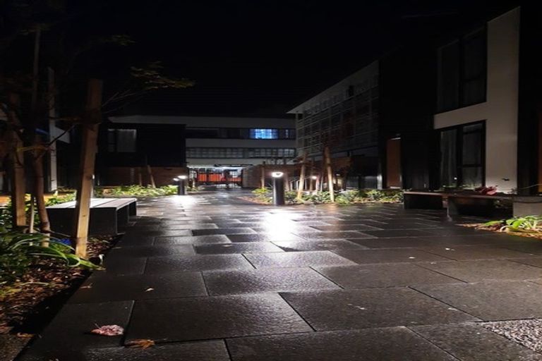 Photo of property in 8/185 High Street, Hutt Central, Lower Hutt, 5010