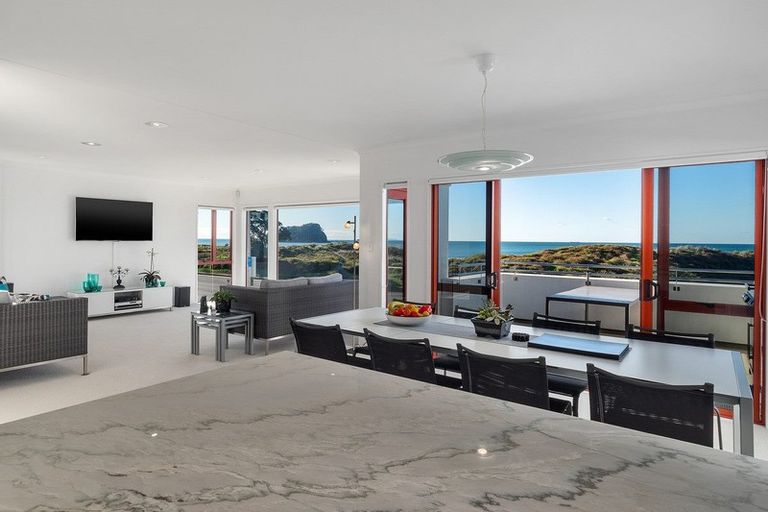Photo of property in 126a Marine Parade, Mount Maunganui, 3116