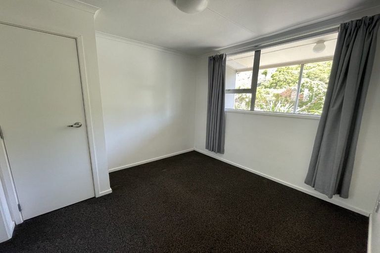 Photo of property in 3/1 Angle Street, Picton, 7220