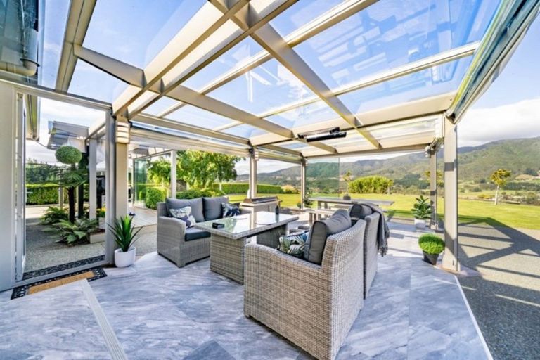 Photo of property in 11 Rural View Way, Maymorn, Upper Hutt, 5018