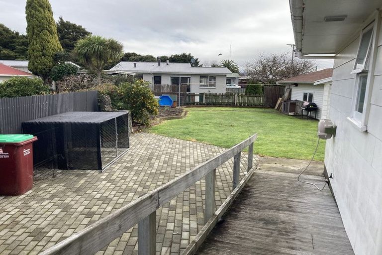 Photo of property in 19 Freyberg Street, Solway, Masterton, 5810