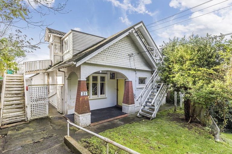 Photo of property in 21 Crawford Road, Kilbirnie, Wellington, 6022