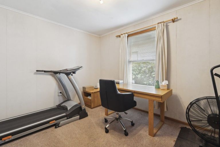 Photo of property in 21 Clevedon Road, Papakura, 2110