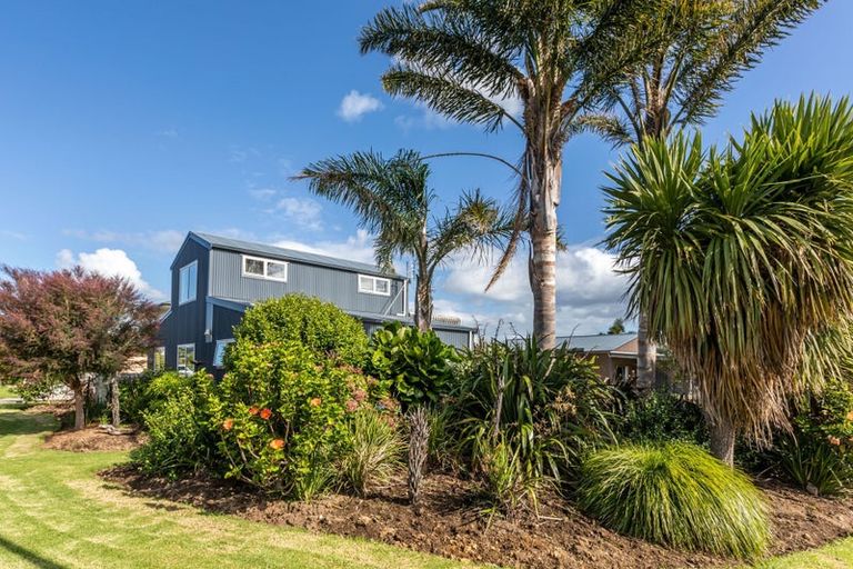 Photo of property in 2 Koromiko Drive, Coromandel, 3506