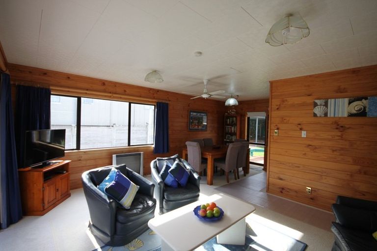 Photo of property in 191 Vista Paku, Pauanui, Hikuai, 3579