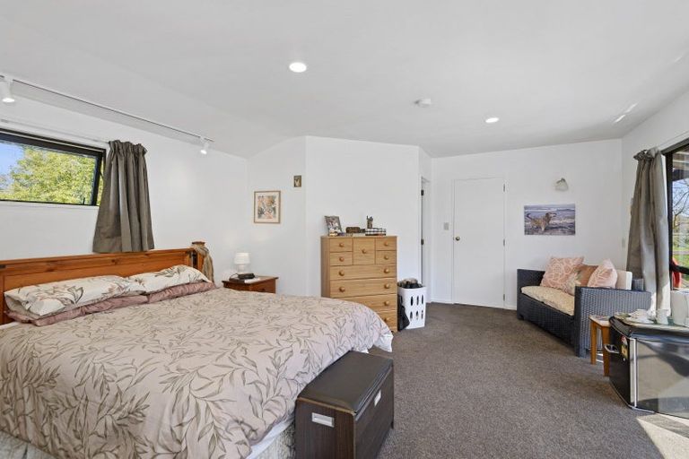 Photo of property in 11 Downies Road, Halswell, Christchurch, 8025