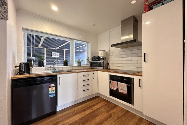 Photo of property in 5b William Booth Grove, Trentham, Upper Hutt, 5018