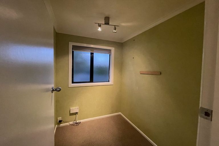 Photo of property in 38 Holloway Street, Waikiwi, Invercargill, 9810