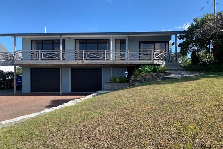 Photo of property in 13 Wintle Street, Mangawhai Heads, Mangawhai, 0505