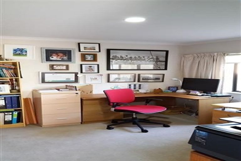 Photo of property in 15 Trovare Place, Golflands, Auckland, 2013