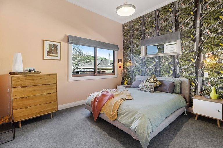 Photo of property in 42 Derwent Street, Island Bay, Wellington, 6023