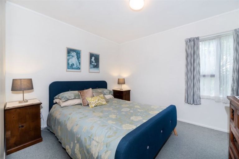 Photo of property in 48 Evans Road, Glen Eden, Auckland, 0602
