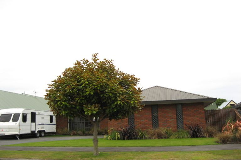 Photo of property in 24 Briarmont Street, Avondale, Christchurch, 8061