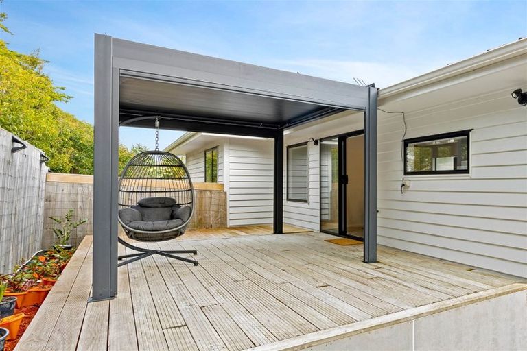 Photo of property in 206c Henderson Valley Road, Henderson, Auckland, 0612