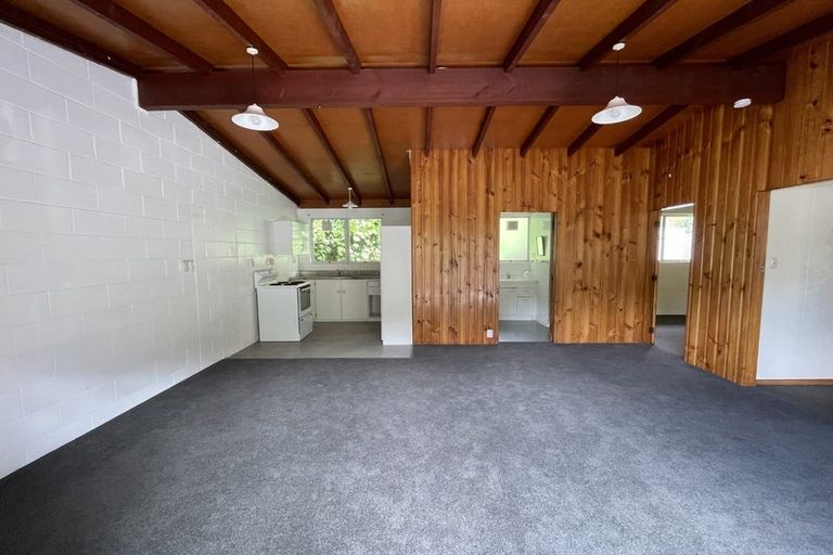 Photo of property in 2/1 Angle Street, Picton, 7220