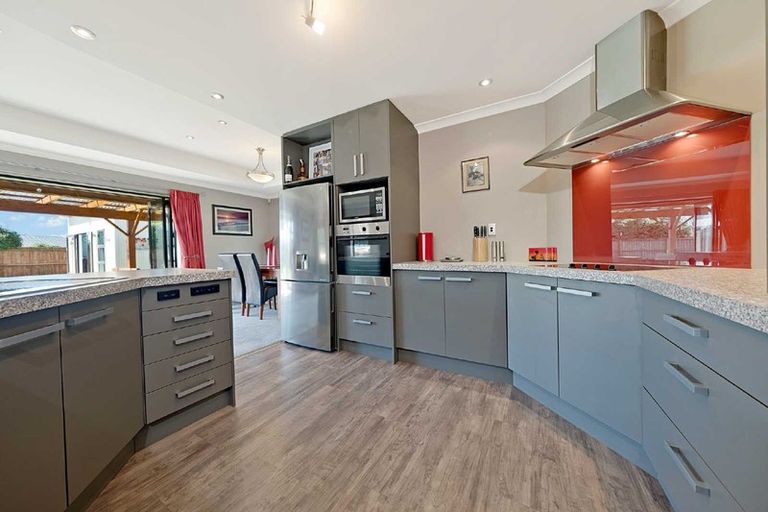 Photo of property in 22 Pollock Place, Rolleston, 7614