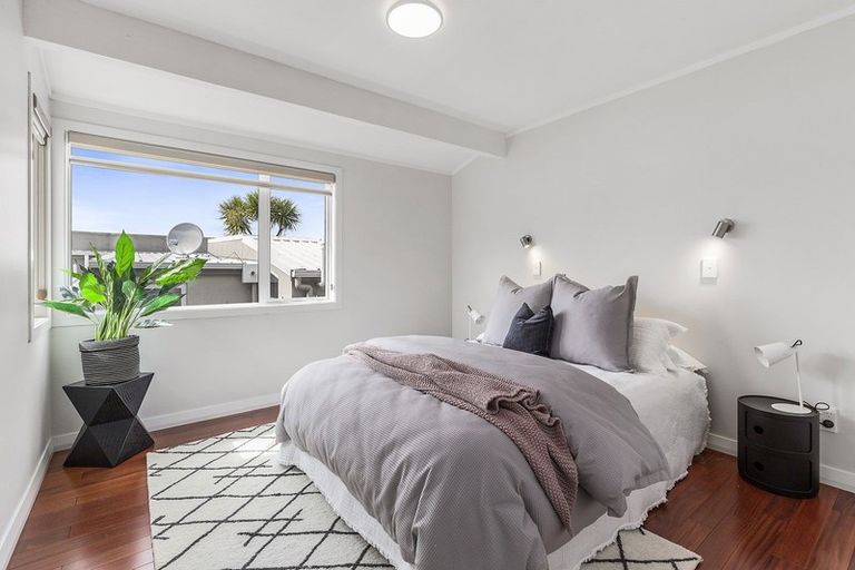 Photo of property in 19 Jubilee Road, Khandallah, Wellington, 6035