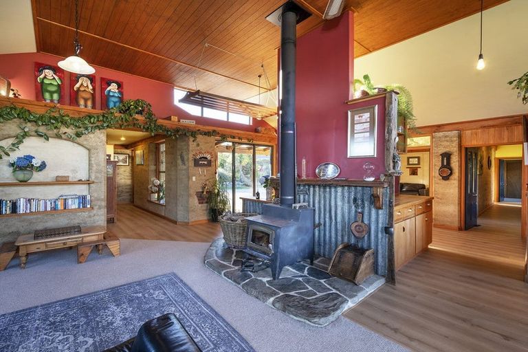 Photo of property in 28 Moraine Terrace, Lake Hawea, 9382