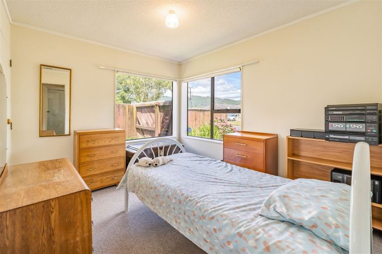 Photo of property in 2/60 Garden Road, Avalon, Lower Hutt, 5011