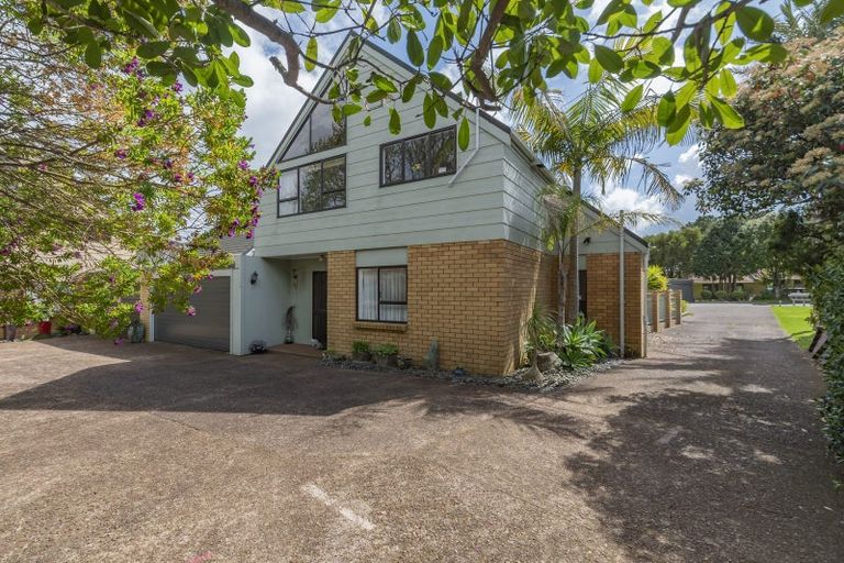 Photo of property in 1/7 Pegasus Place, Half Moon Bay, Auckland, 2012