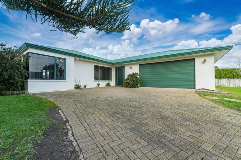 Photo of property in 30 Caversham Drive, Rototuna, Hamilton, 3210