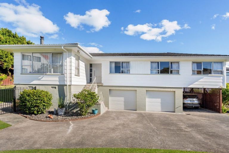 Photo of property in 22 Jandell Crescent, Bucklands Beach, Auckland, 2014