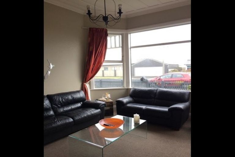 Photo of property in 122 Hargest Crescent, Saint Clair, Dunedin, 9012