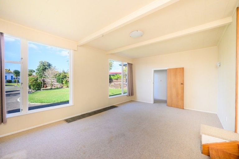 Photo of property in 28 Buick Crescent, Awapuni, Palmerston North, 4412