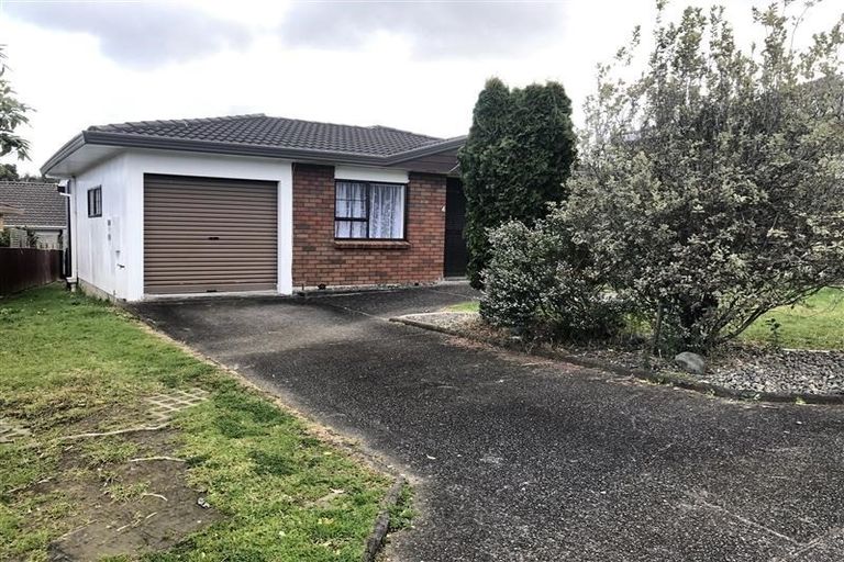 Photo of property in 4/116 Titirangi Road, New Lynn, Auckland, 0600
