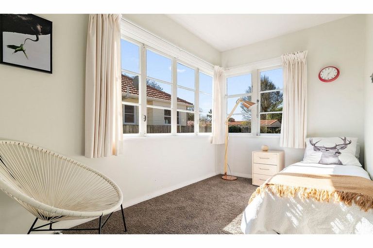 Photo of property in 1/58 Wilsons Road, Saint Martins, Christchurch, 8022