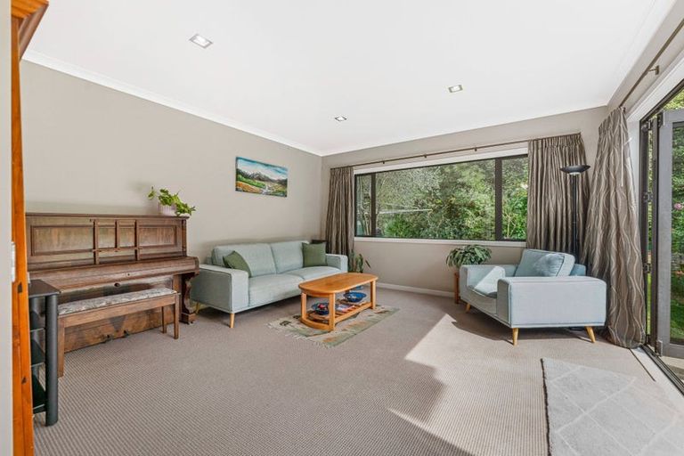 Photo of property in 174 Mapara Road, Acacia Bay, Taupo, 3385