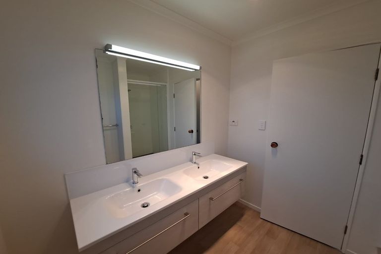 Photo of property in 13b Bulkeley Terrace, New Plymouth, 4310