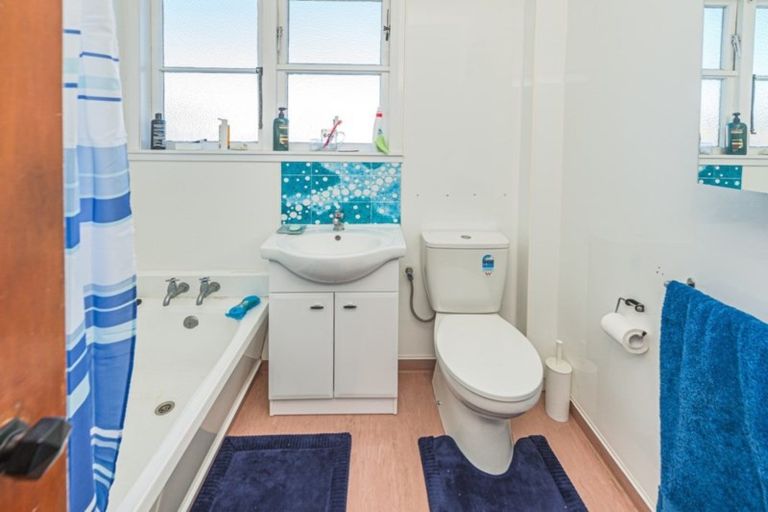 Photo of property in 2 Victory Place, Aramoho, Whanganui, 4500