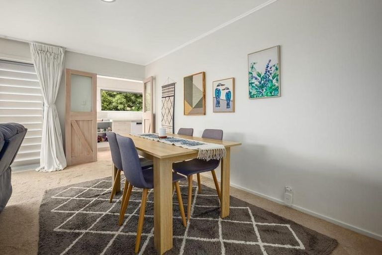 Photo of property in 15 Tawa Street, Waikanae, 5036