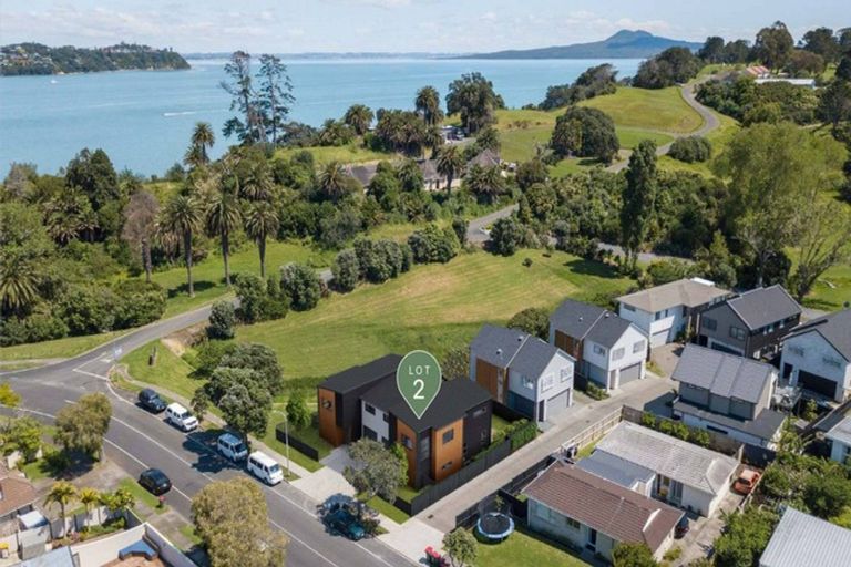 Photo of property in 8 Clovelly Road, Bucklands Beach, Auckland, 2012