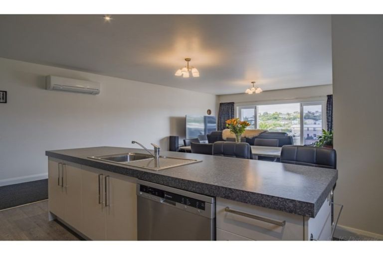 Photo of property in 16 Grasmere Street, Waimataitai, Timaru, 7910