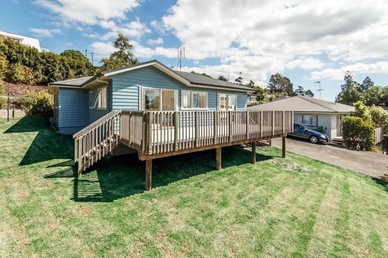 Photo of property in 22a Viridian Lane, Greenhithe, Auckland, 0632