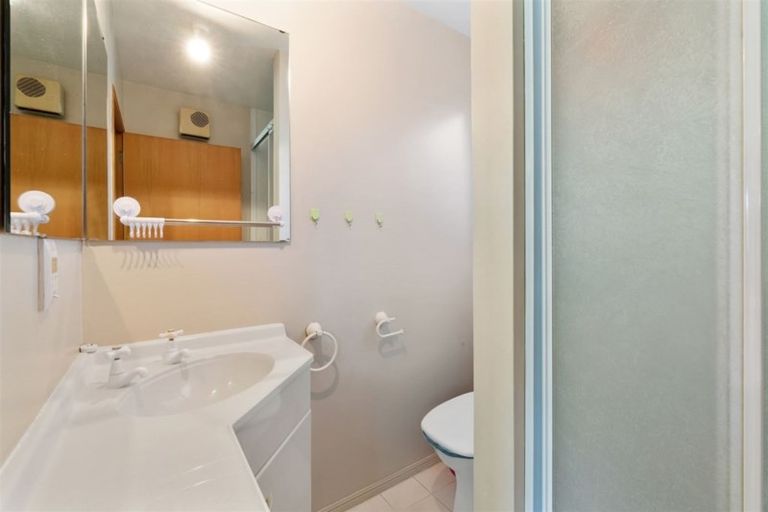 Photo of property in 66 Apsley Drive, Avonhead, Christchurch, 8042