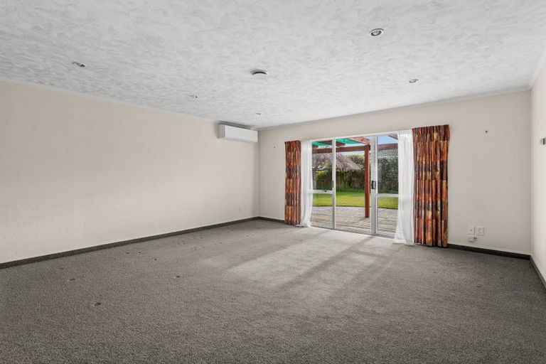 Photo of property in 4 Knightsbridge Place, Taradale, Napier, 4112
