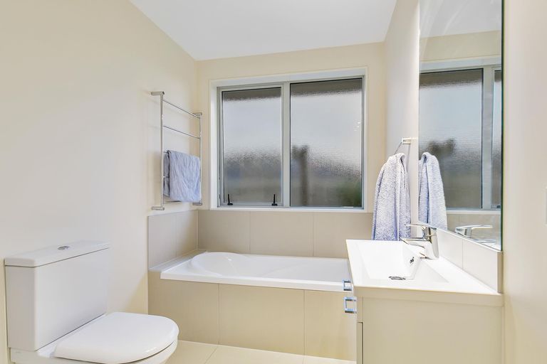 Photo of property in 26 Pyne Crescent, Pokeno, 2402