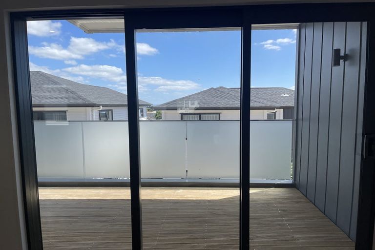 Photo of property in 20b Gilliam Street, New Lynn, Auckland, 0600