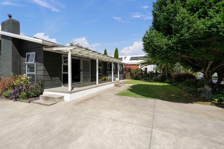 Photo of property in 10 Taylor Street, Cambridge, 3434