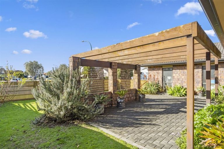 Photo of property in 21 Nicole Place, Papamoa Beach, Papamoa, 3118