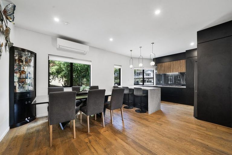 Photo of property in 5b Hemsway Place, Sunnyhills, Auckland, 2010